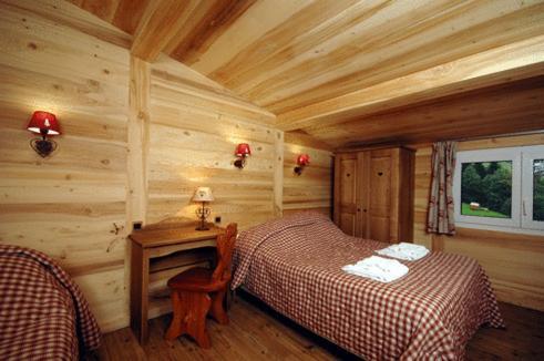 Arc En Ciel Hotel Chatel Room photo